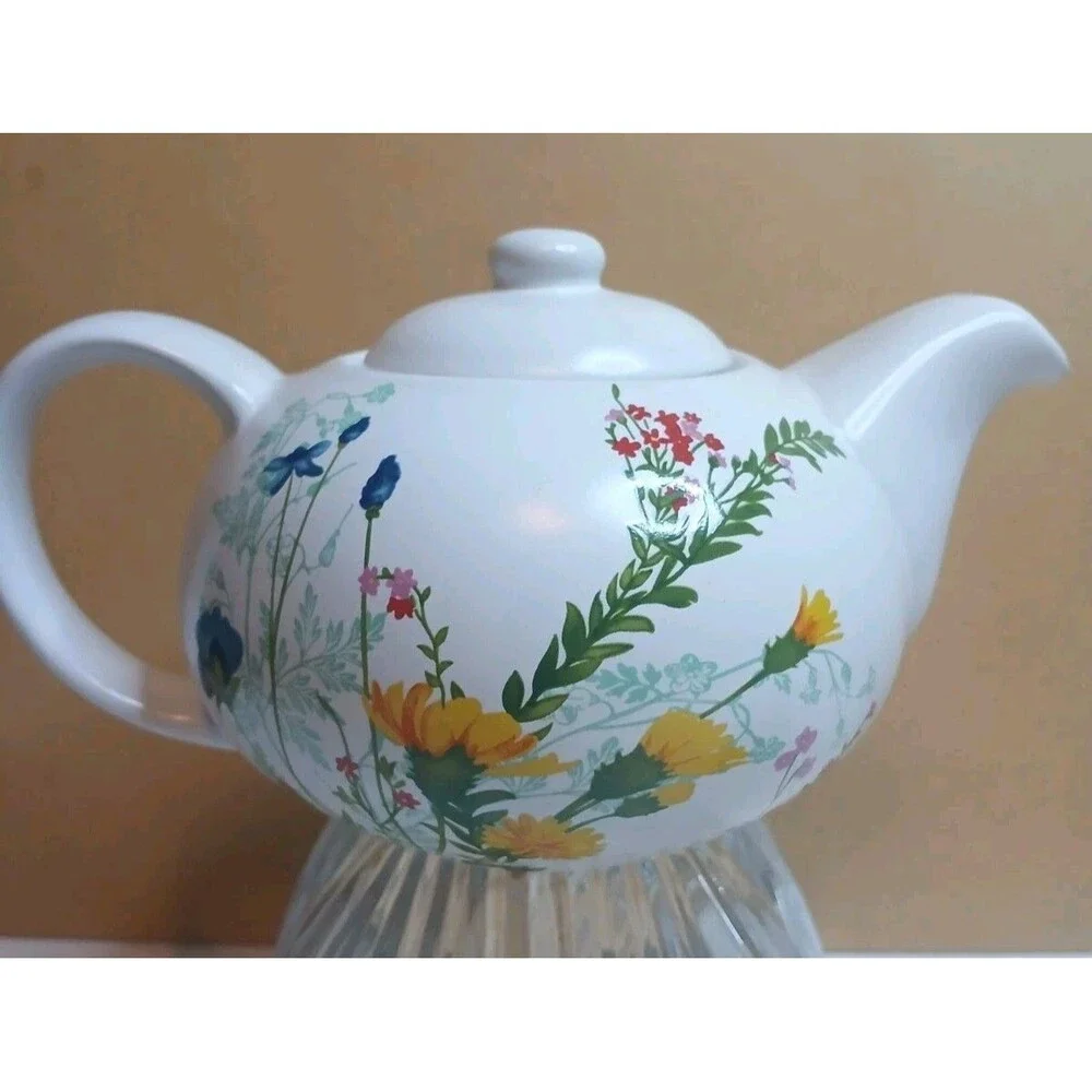 PIER 1 Tea Set Wildflower Pattern Excellent Condition Multicolor Floral